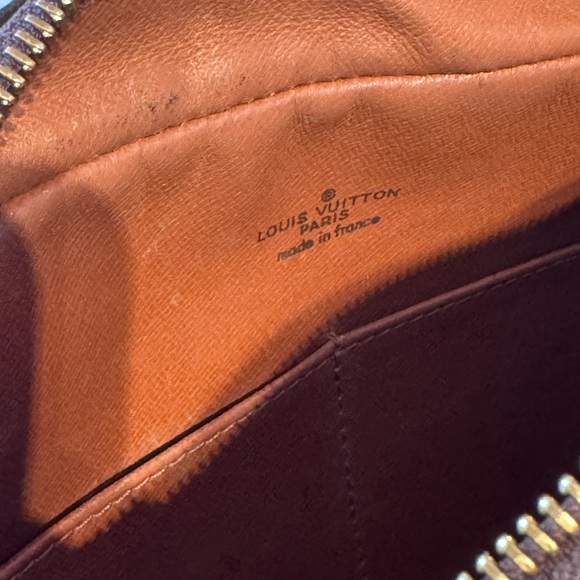 Louis Vuitton Cherry Collection Hand Painted upcycled makeup crossbody - Picture 9 of 12